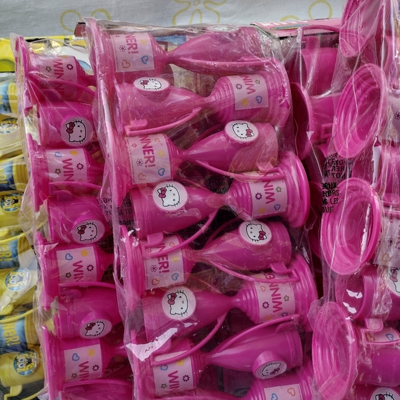 Kids Mini Trophy 🏆 mickey 🏆mini 🏆 SpongeBob 🏆Hello Kitty. - Picture 3 of 4